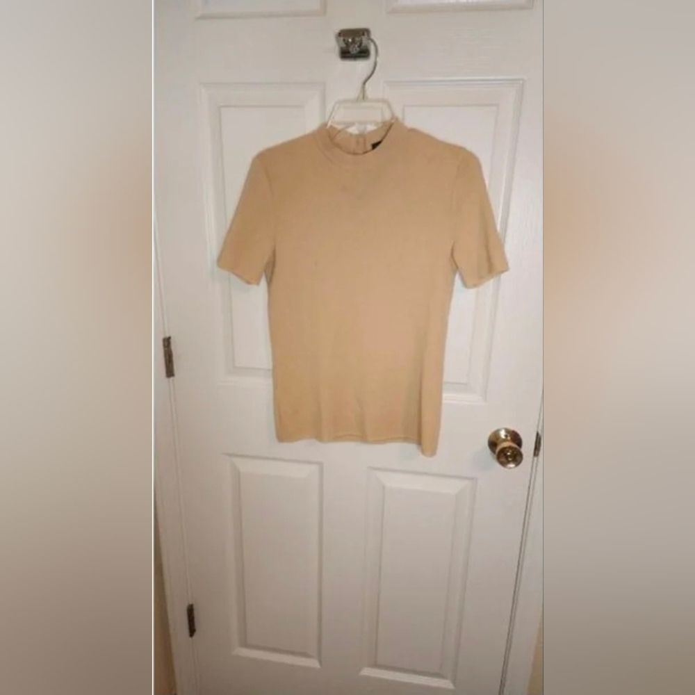 Gucci L Beige 100% LANE WOOL Shrtslv Knit Collar 1/4 Button Women Top ITALY
